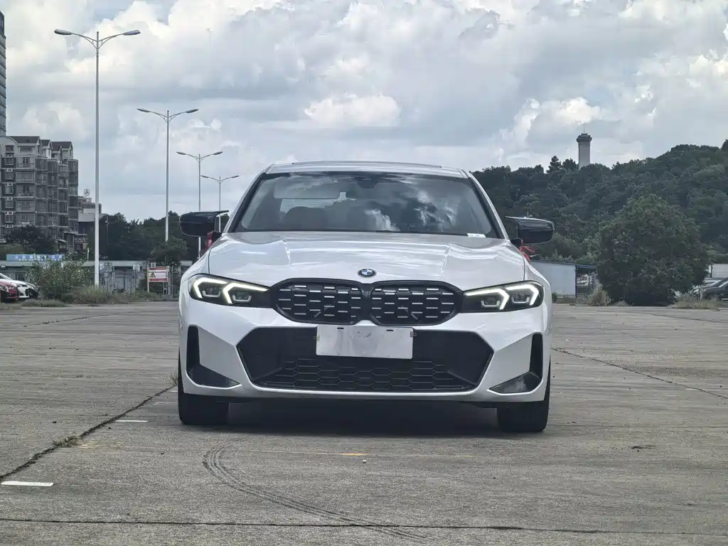 BMW 3 Series 2024