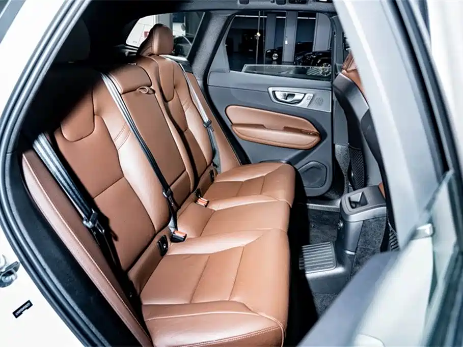 Volvo XC60 PHEV 2024 — фото 24