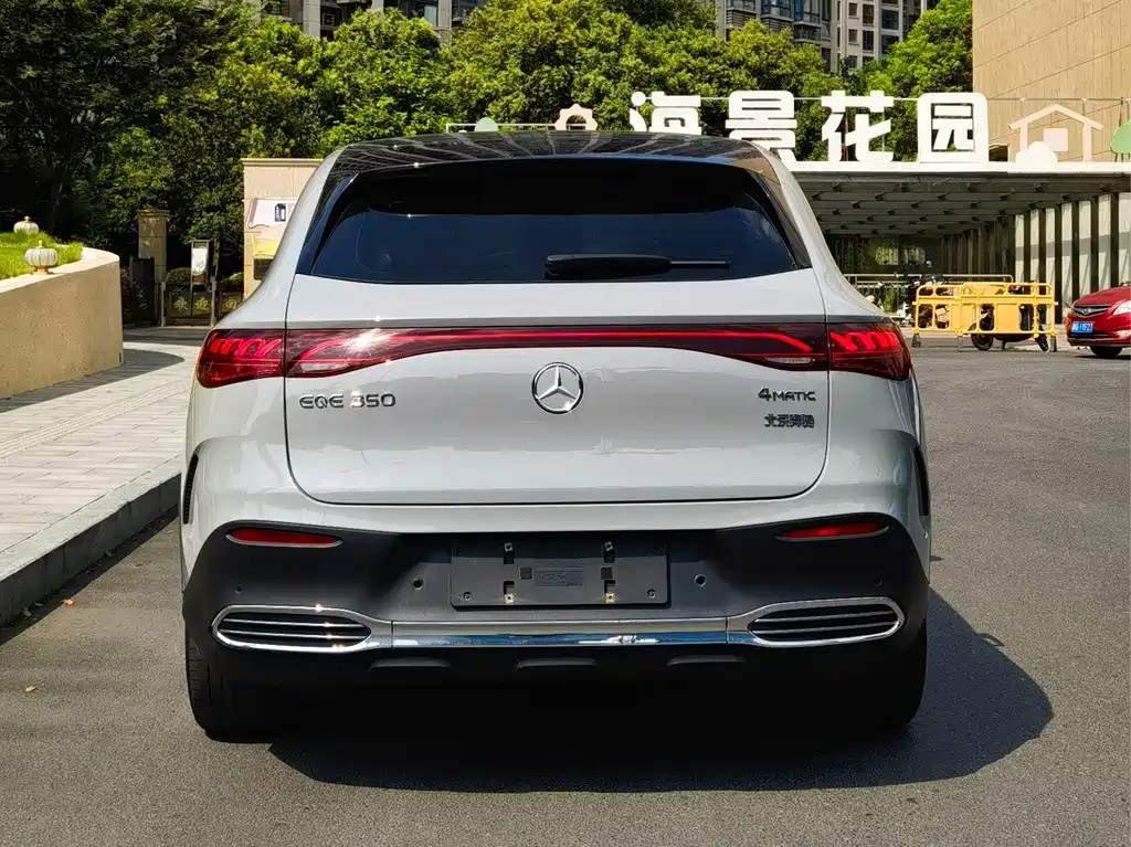 Mercedes-Benz EQE SUV 2023 — фото 4