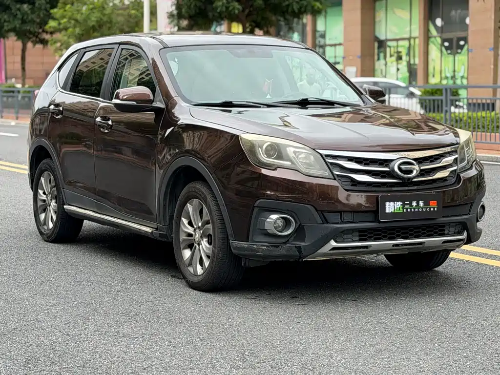 GAC Trumpchi GS5 Super 2015 — фото 3