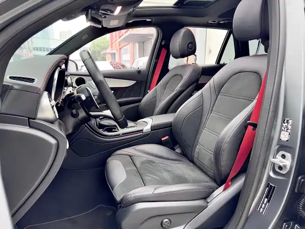 Mercedes-Benz GLC AMG 2022