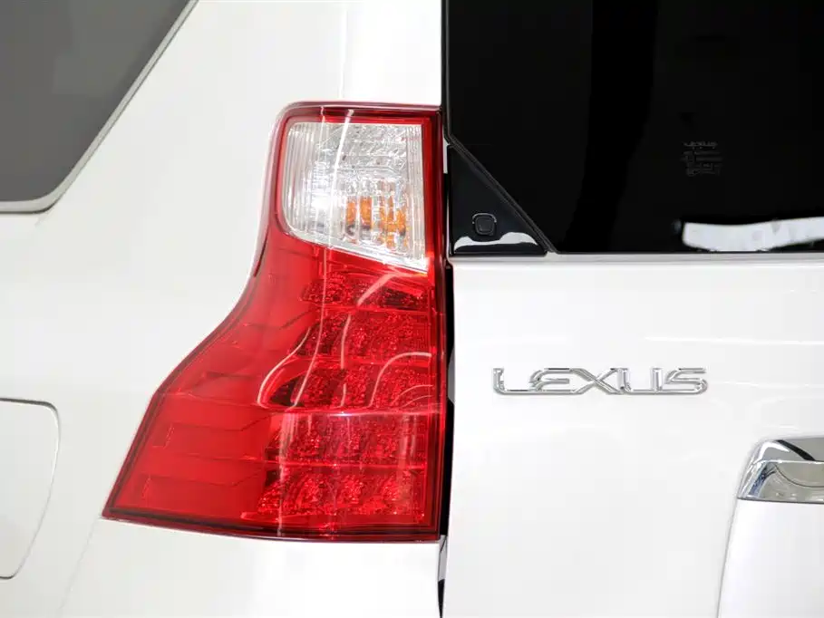 Lexus GX 2012 — фото 29