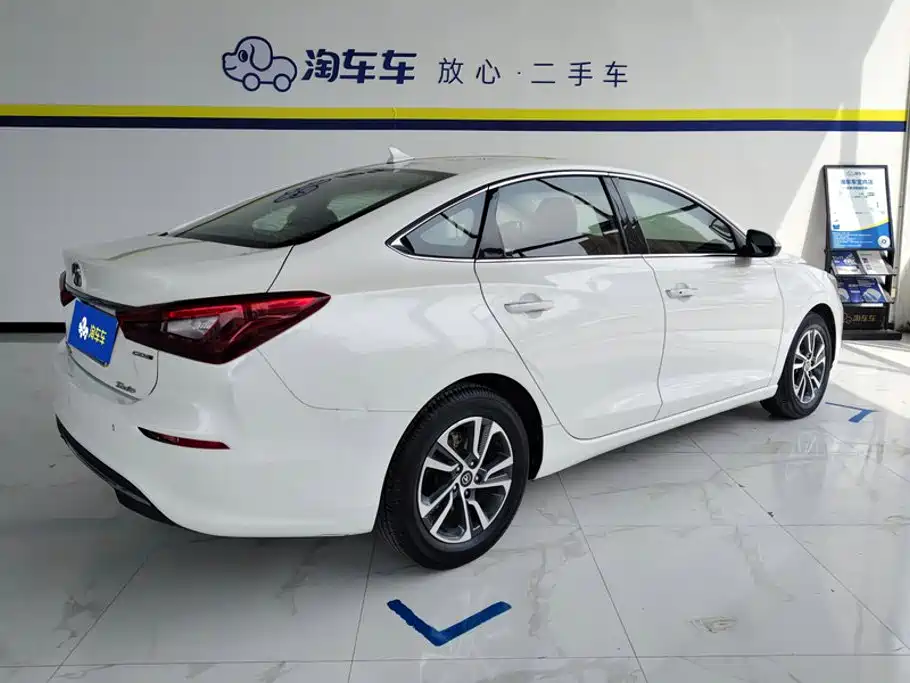 Changan Eado 2018 — фото 3