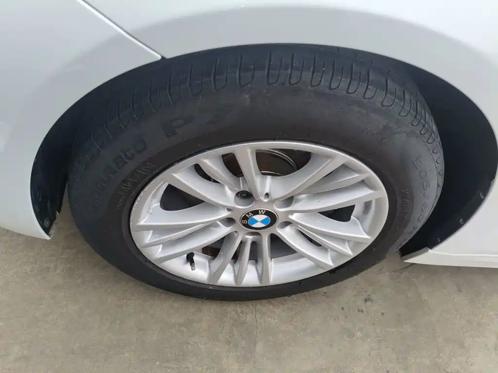 BMW 3 Series 2015 — фото 25