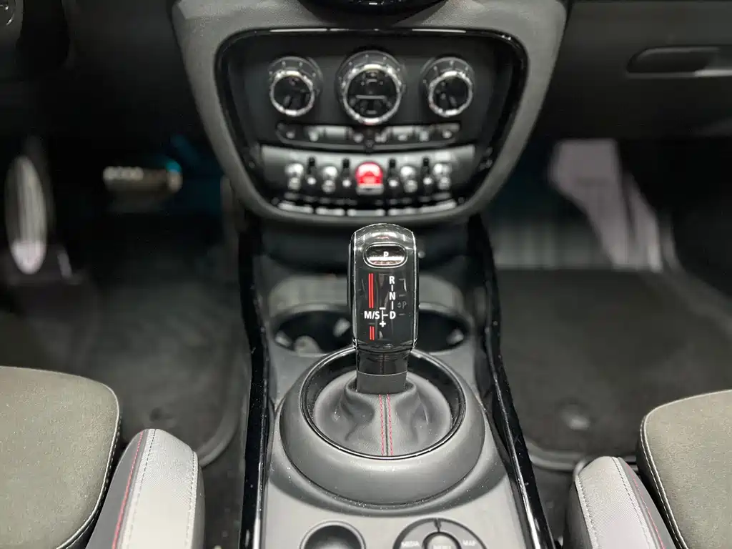 MINI JCW CLUBMAN 2021 — фото 14