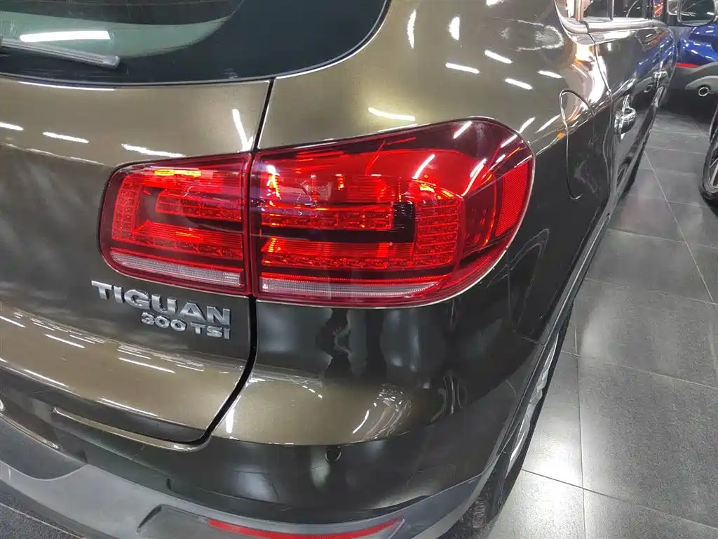 Volkswagen Tiguan 2017 — фото 24