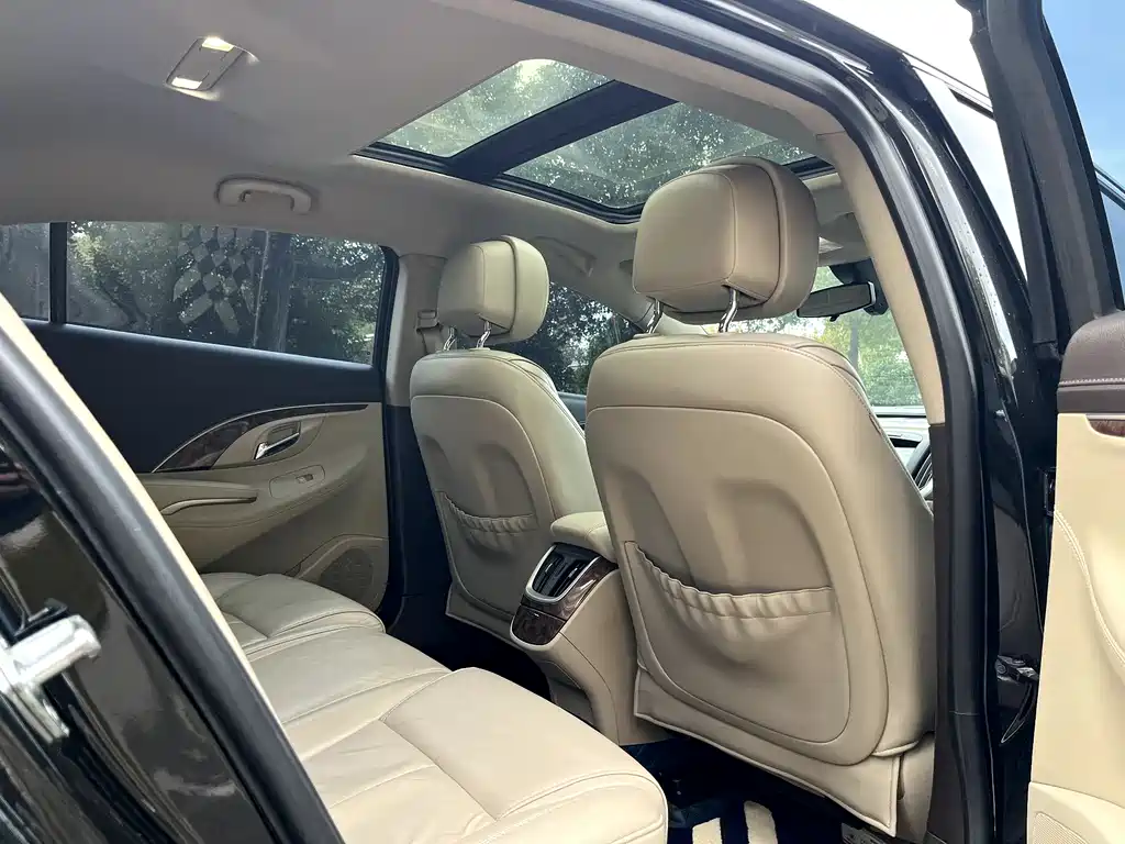Buick LaCrosse 2015 — фото 18