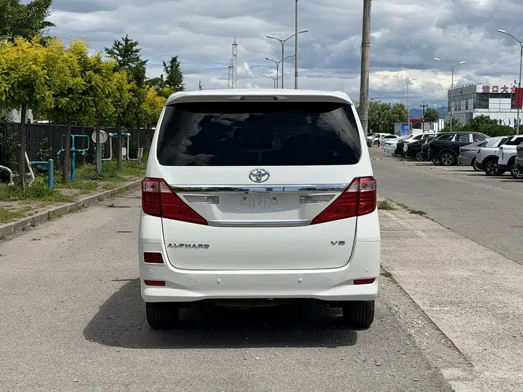 Toyota Alphard 2014 — фото 5