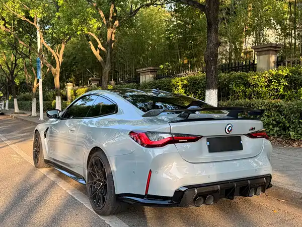 BMW M4 2022