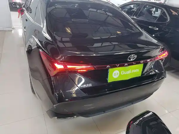 Toyota Avalon 2020