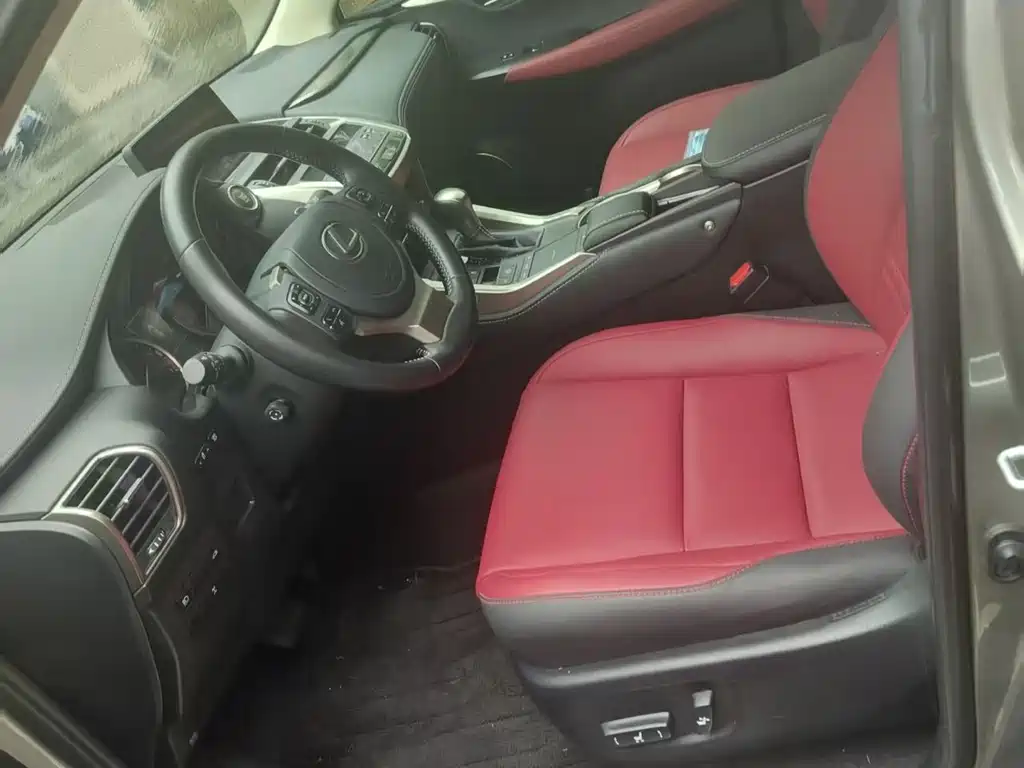 Lexus NX 2021
