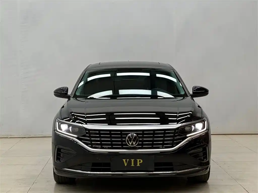 Volkswagen Passat 2023 — фото 2