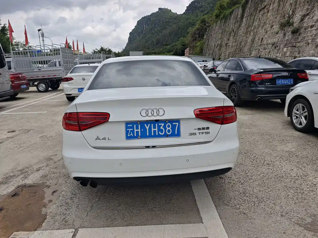Audi A4L 2014
