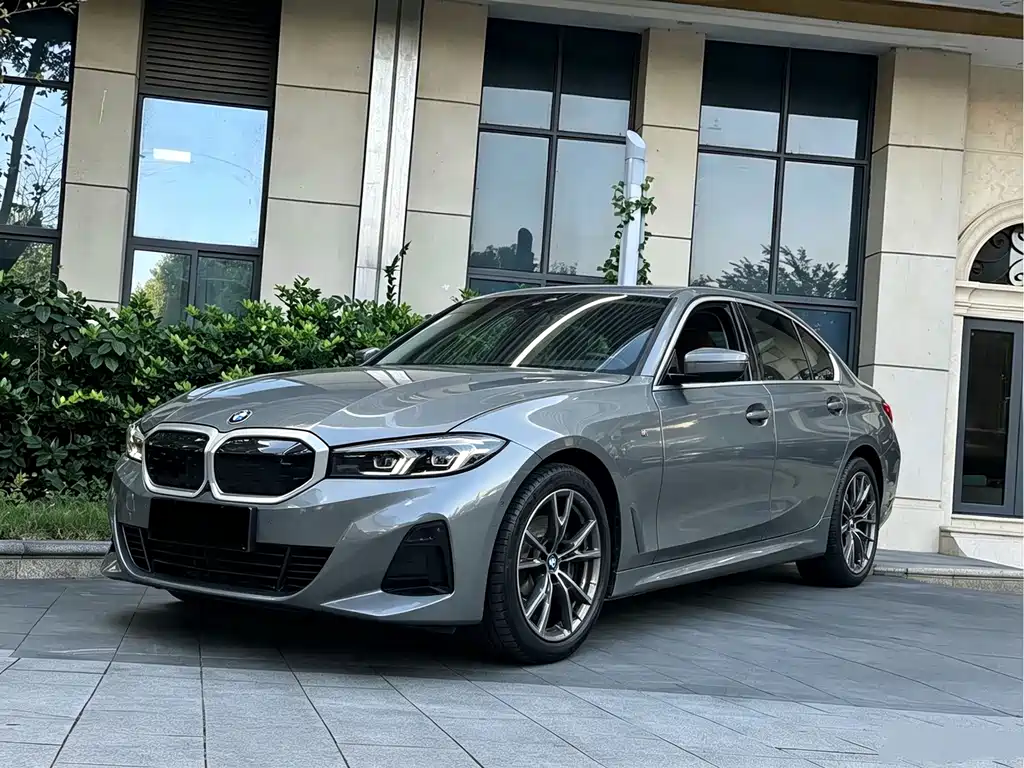 BMW i3 2022 — фото 1
