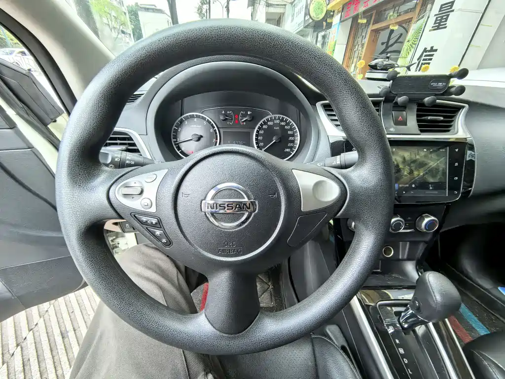 Nissan Sylphy 2020 — фото 15