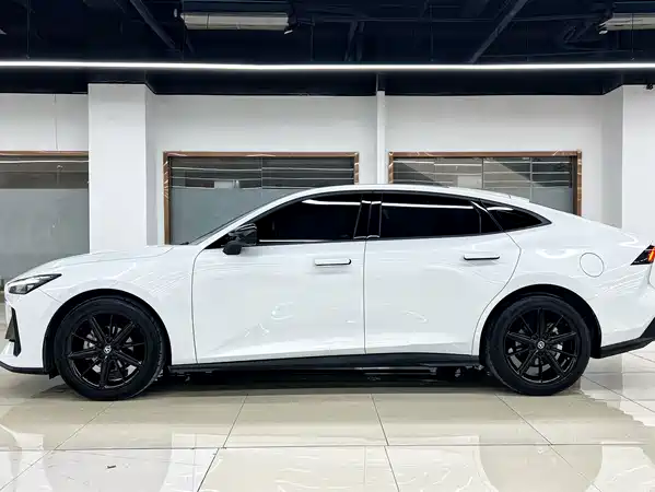 Changan UNI-V 2023