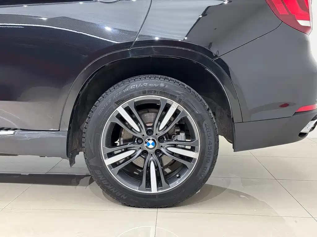 BMW X5 2018 — фото 9