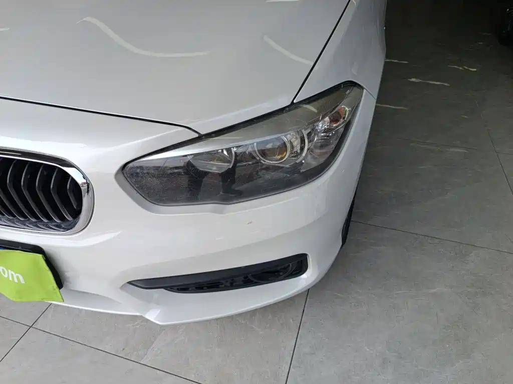 BMW 1 Series 2018 — фото 24
