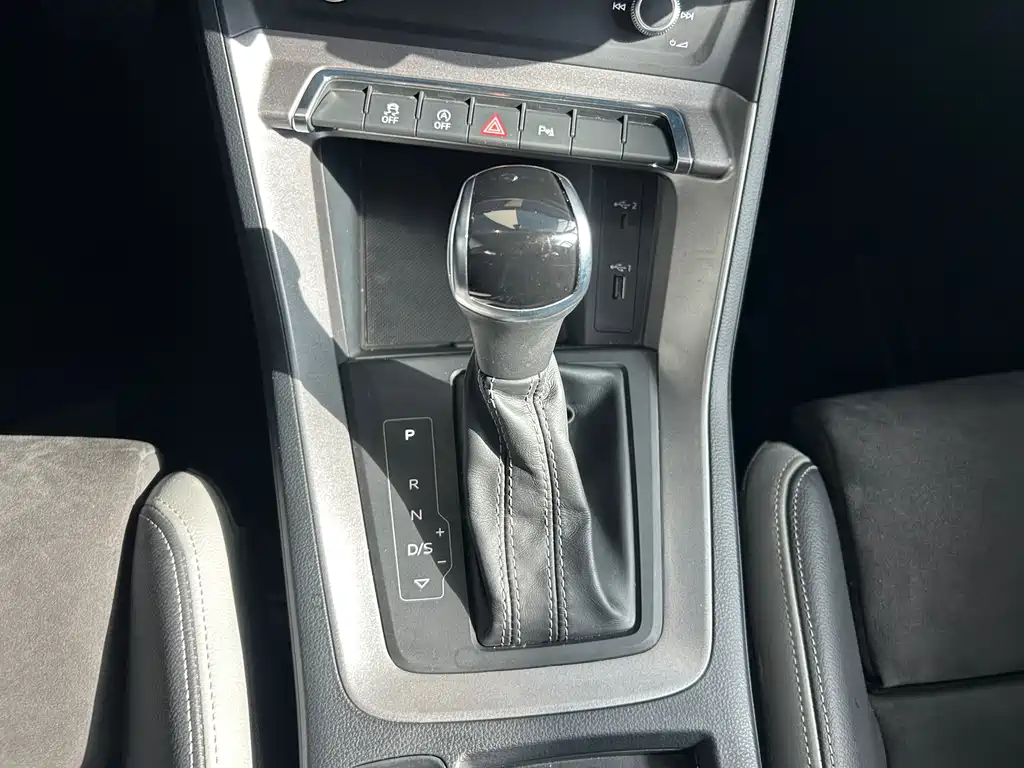 Audi Q3 2020 — фото 12