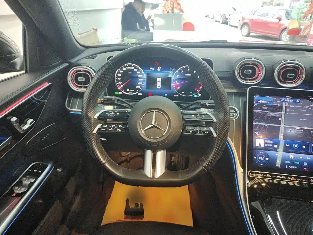 Mercedes-Benz C-Class 2023 — фото 11
