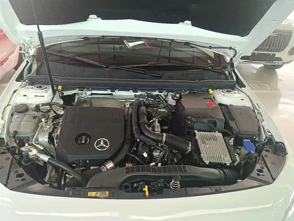 Mercedes-Benz A-Class 2024 — фото 20
