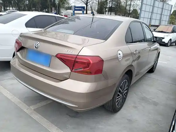 Volkswagen Jetta 2019