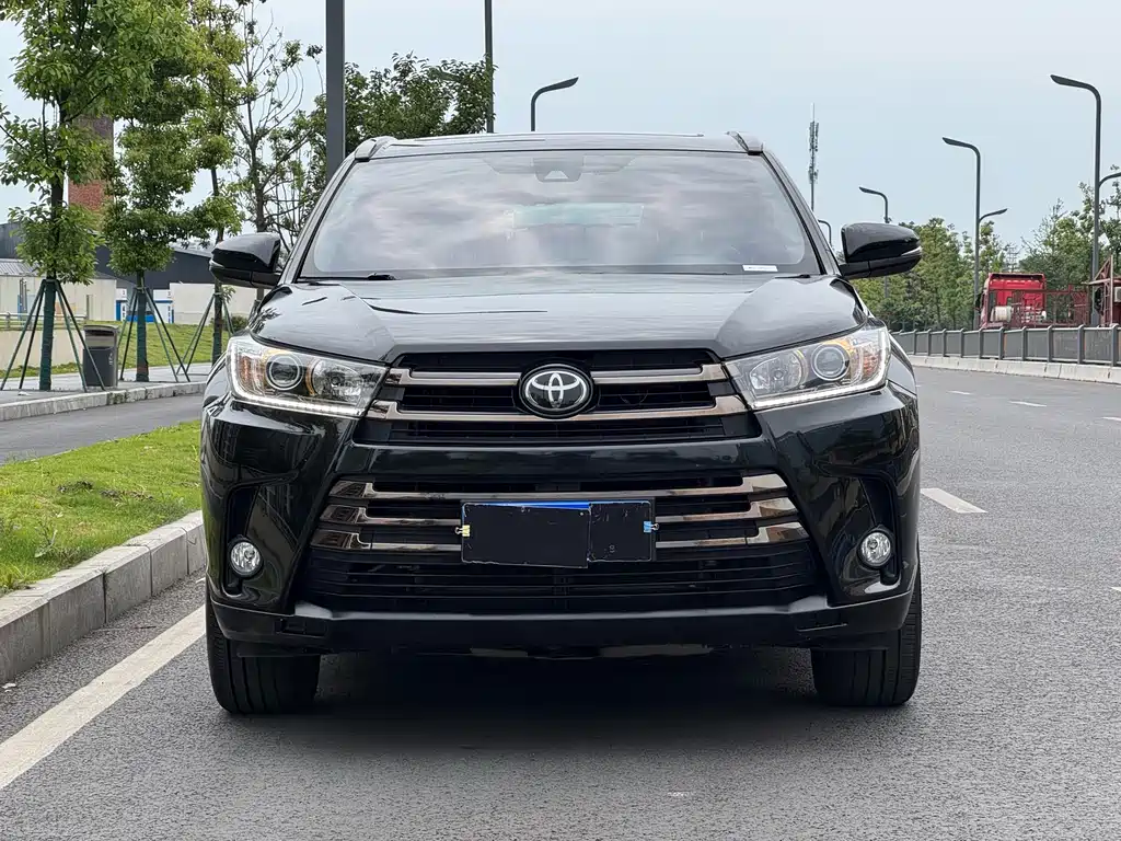 Toyota Highlander 2018 — фото 2