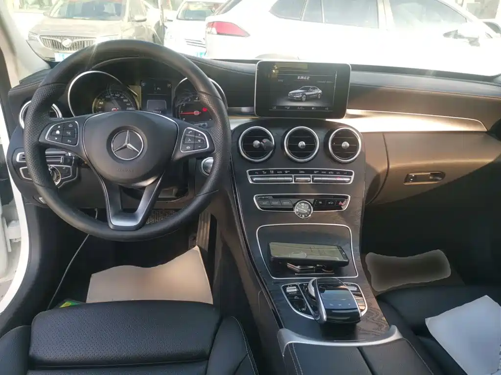 Mercedes-Benz C-Class 2017