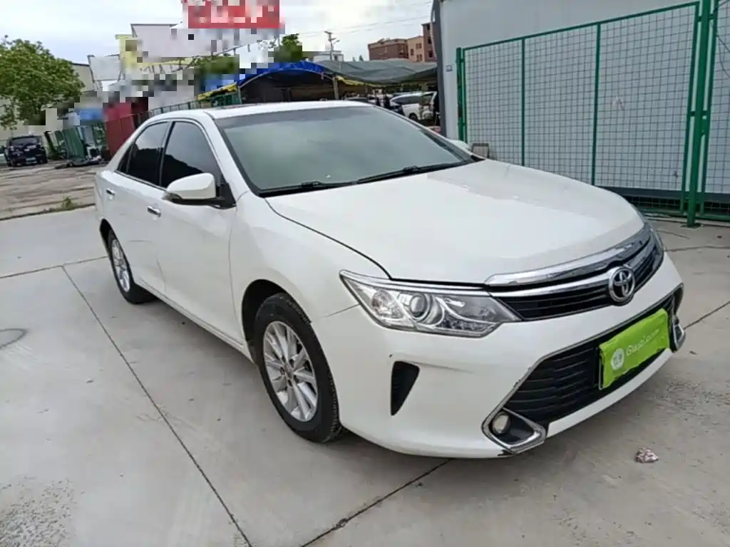 Toyota Camry 2017 — фото 22