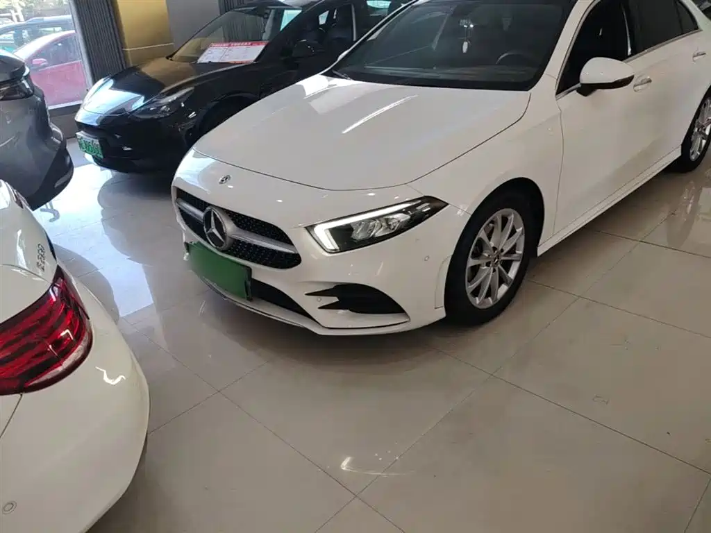 Mercedes-Benz A-Class 2019 — фото 24