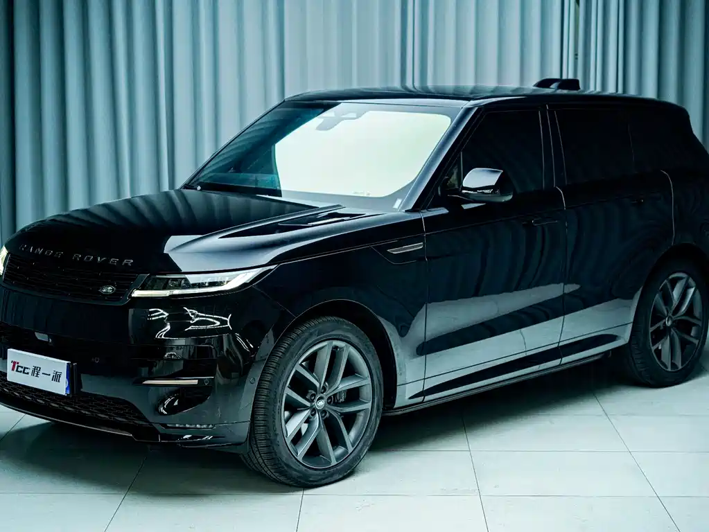 Land Rover Sport 2025 — фото 1