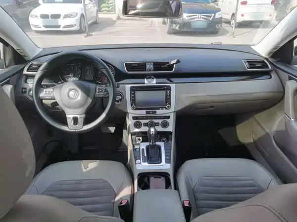 Volkswagen Magotan 2015