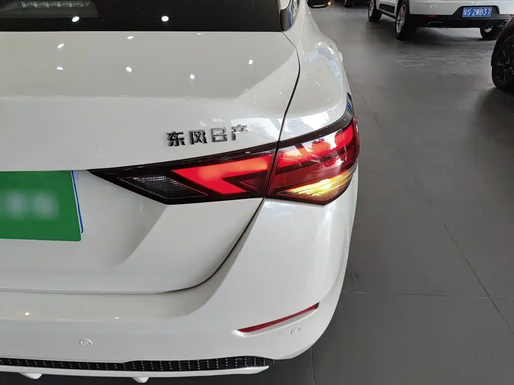 Nissan Sylphy 2022 — фото 24