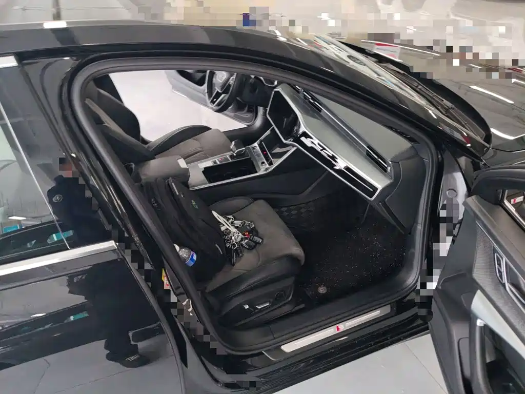 Audi A6L 2023 — фото 11