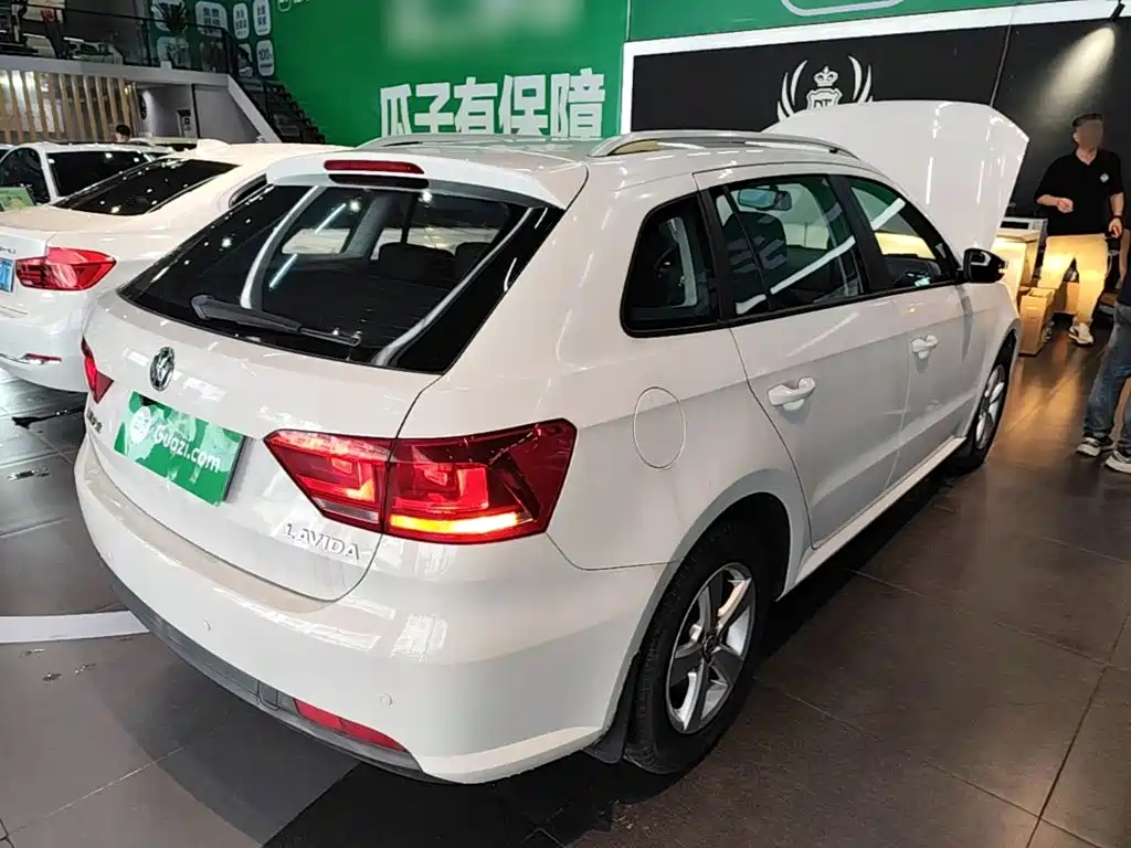 Volkswagen Gran Lavida 2015