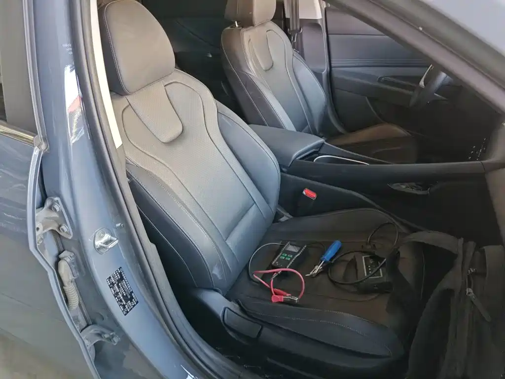Hyundai Elantra 2023 — фото 25