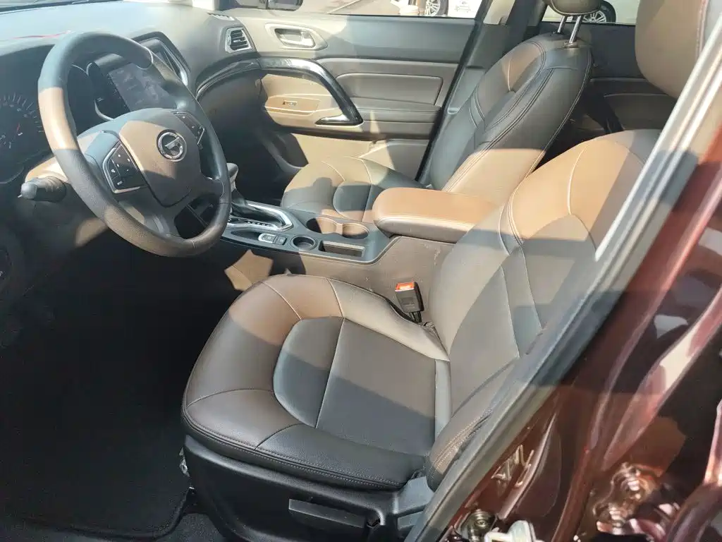 GAC Motor Trumpchi GS4 2017 — фото 11