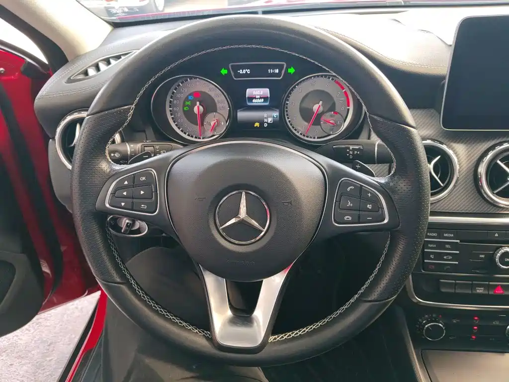 Mercedes-Benz GLA 2017