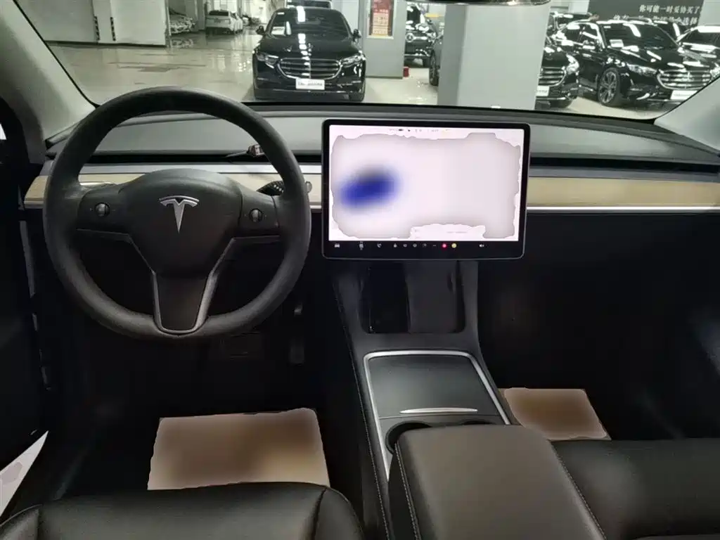 Tesla Model Y 2021 — фото 10