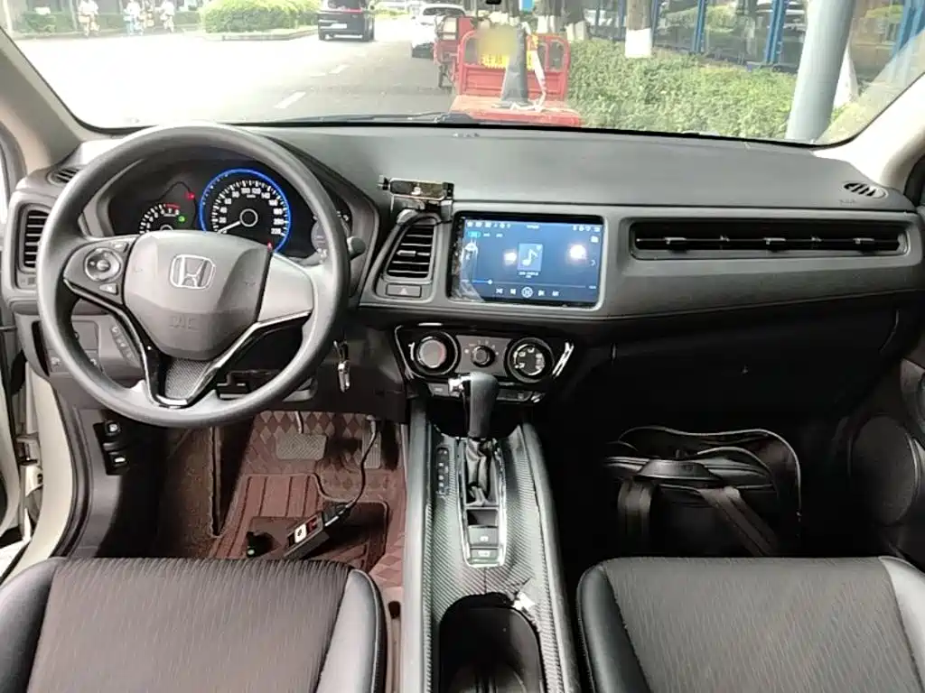 Honda Vezel 2020 — фото 10