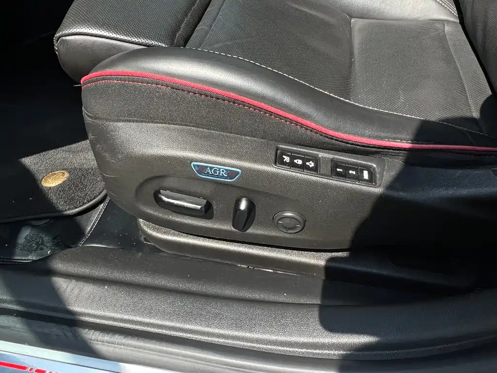 Buick Regal 2020 — фото 11