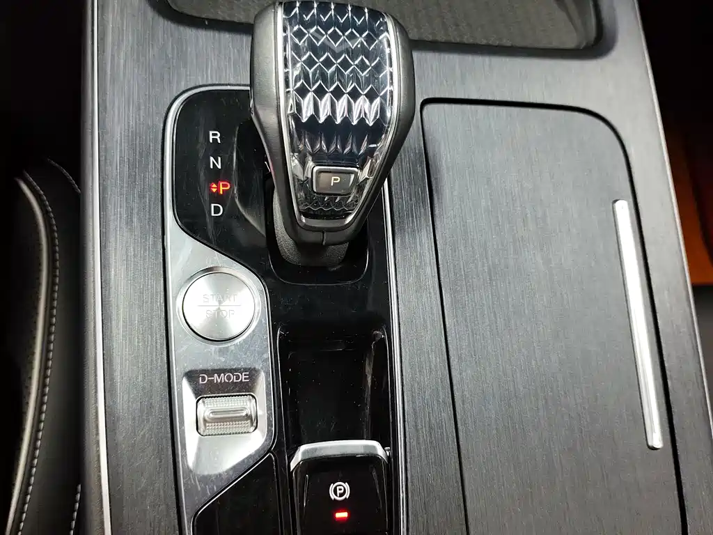 GAC Motor Trumpchi GS8 2023 — фото 14