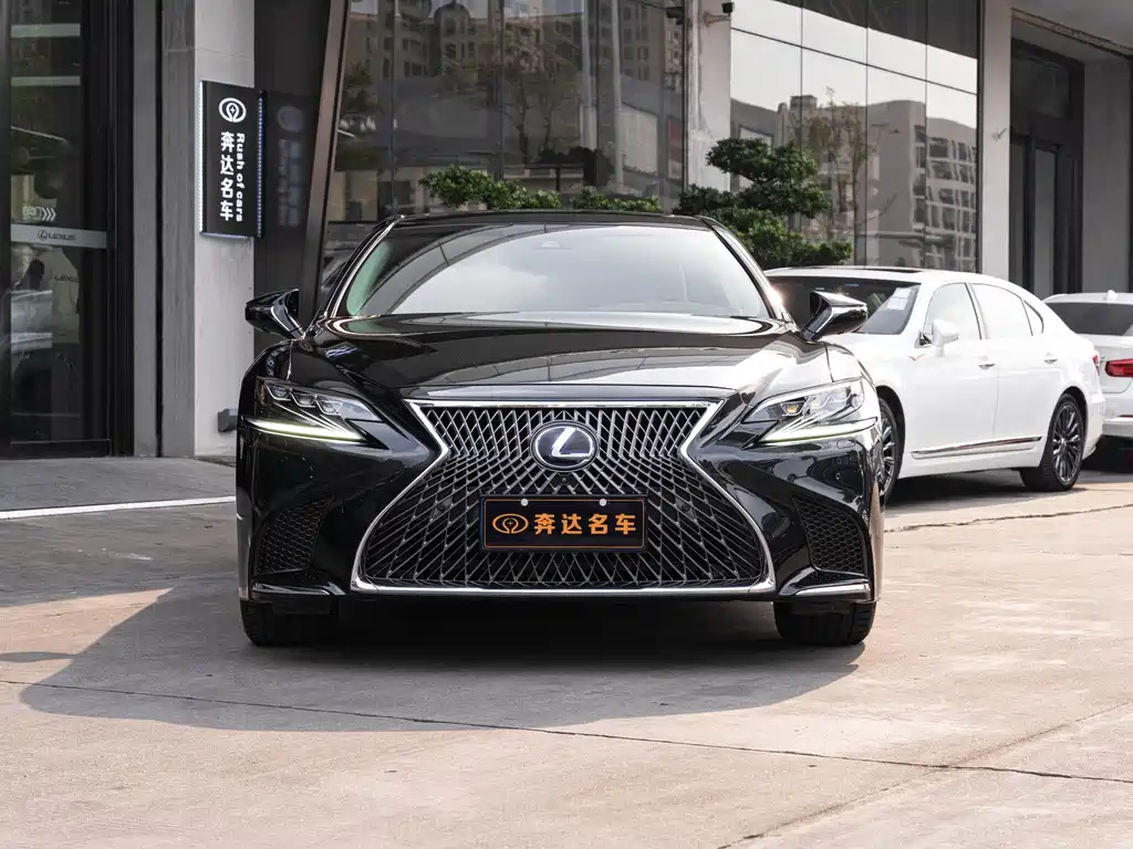 Lexus LS 2019 — фото 2