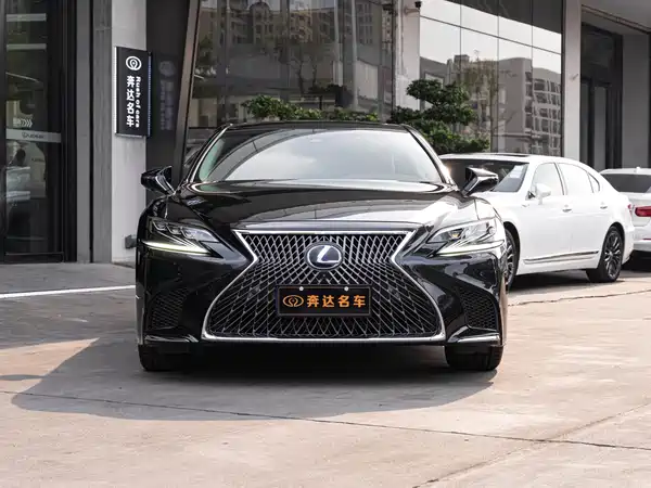 Lexus LS 2019
