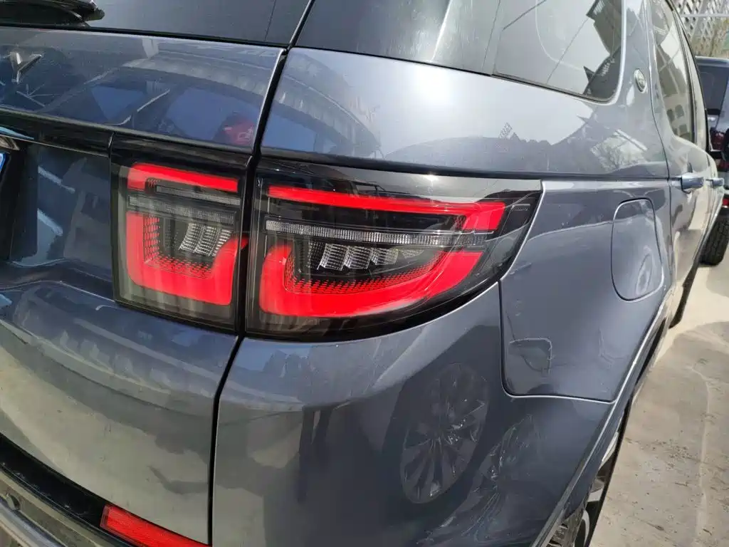 Land Rover Discovery Sport 2022 — фото 24