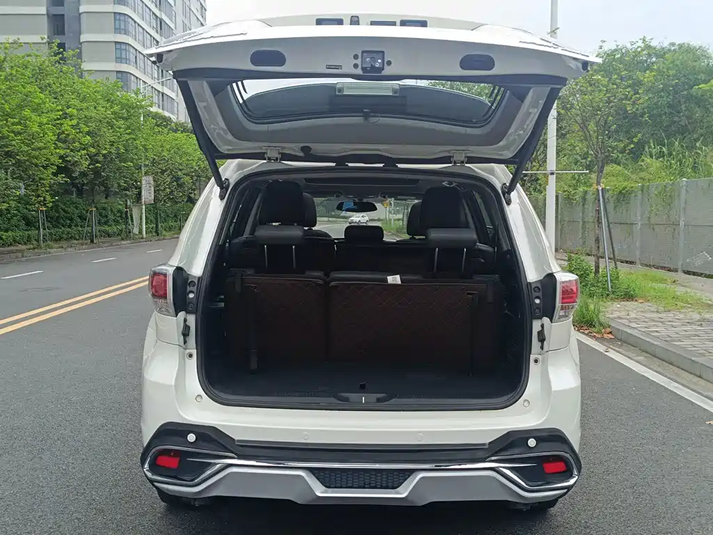 Toyota Highlander 2018 — фото 18