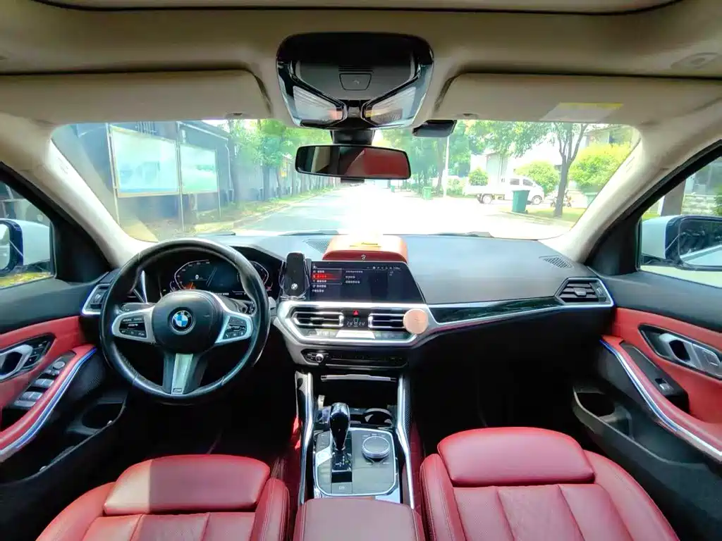 BMW 3 Series 2021