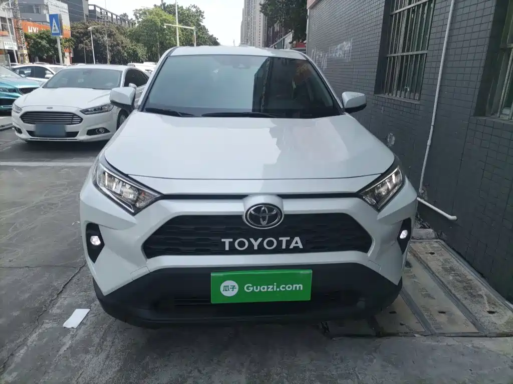 Toyota RAV4 2024