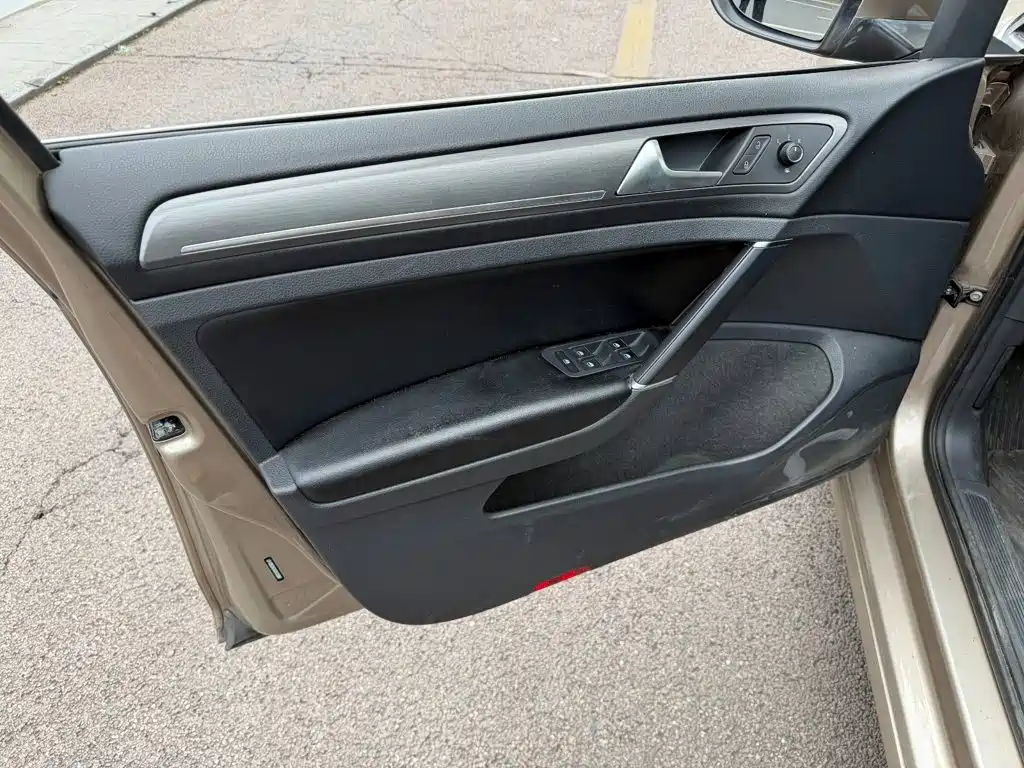 Volkswagen Golf 2016