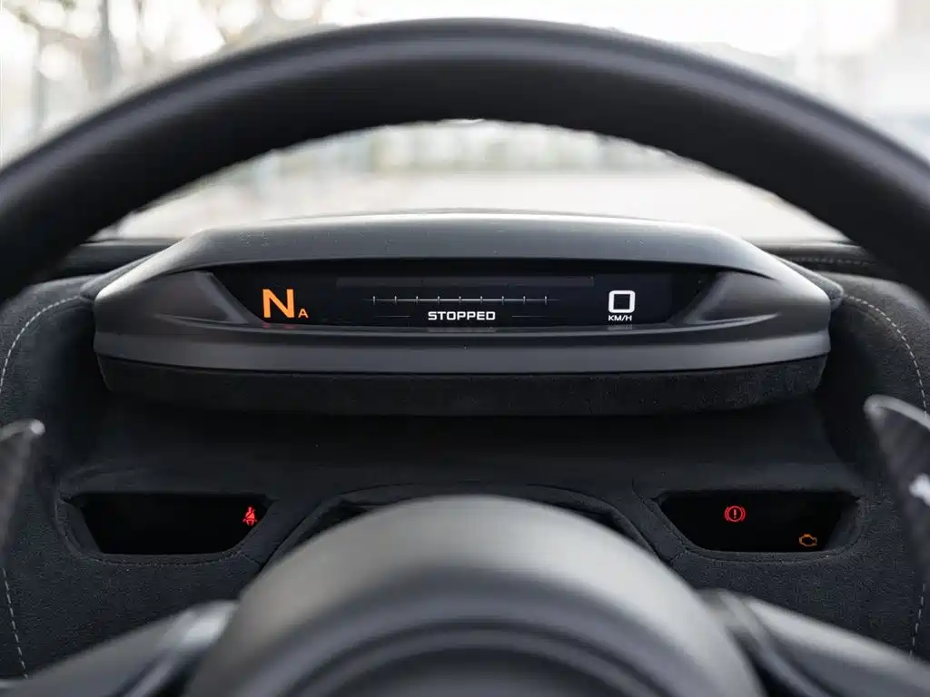 McLaren 720S 2019 — фото 15